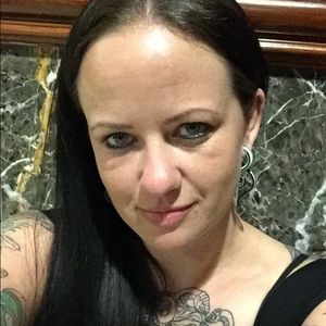 Meet your Posher, Kara